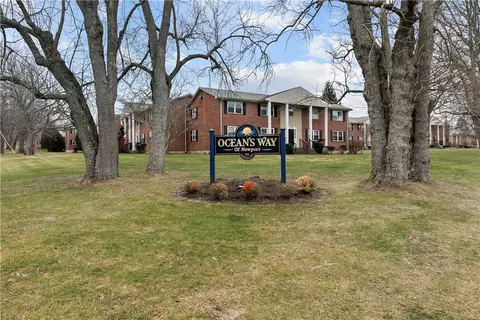 70 Carroll Ave #1004, Newport, RI 02840