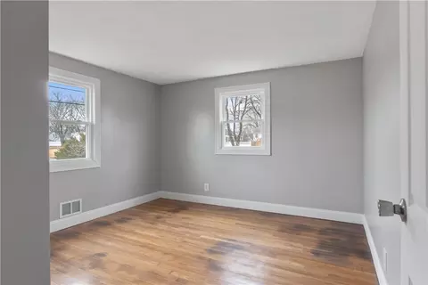 4 Rodney Rd, Warwick, RI 02889 photo 21