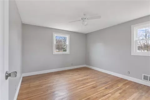 4 Rodney Rd, Warwick, RI 02889 photo 23
