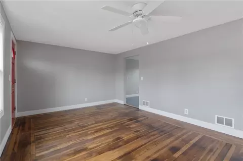 4 Rodney Rd, Warwick, RI 02889 photo 10
