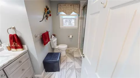 26 Winston Ave, Warwick, RI 02886 photo 23
