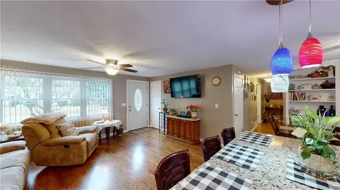 26 Winston Ave, Warwick, RI 02886 photo 11