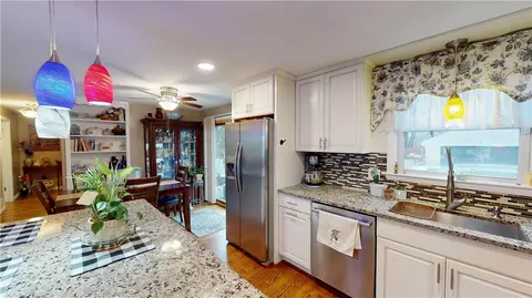 26 Winston Ave, Warwick, RI 02886 photo 7