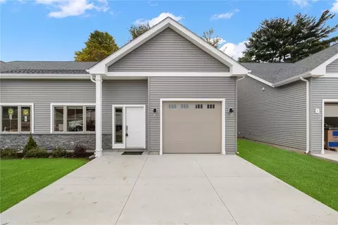 4 Blossom St #78, West Warwick, RI 02893