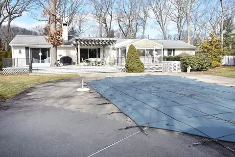 24 Downing Ln, Warwick, RI 02886 photo 11