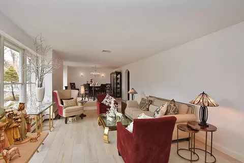 24 Downing Ln, Warwick, RI 02886 photo 3