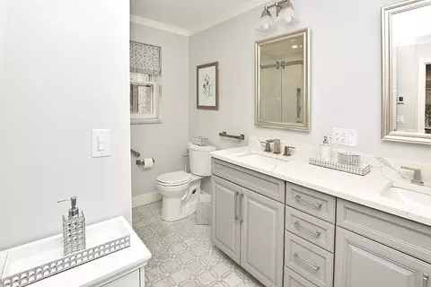 24 Downing Ln, Warwick, RI 02886 photo 10
