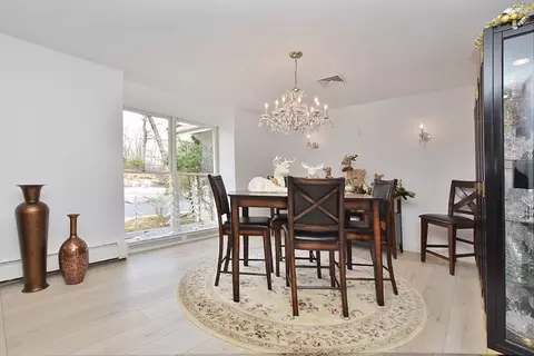 24 Downing Ln, Warwick, RI 02886 photo 4