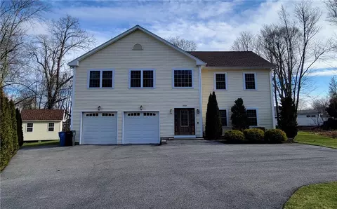 1414 Phenix Ave, Cranston, RI 02921
