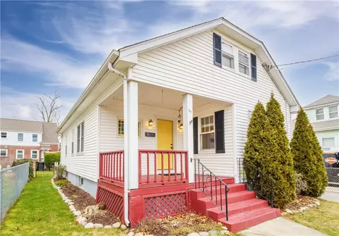 94 Ingleside Ave, Cranston, RI 02905