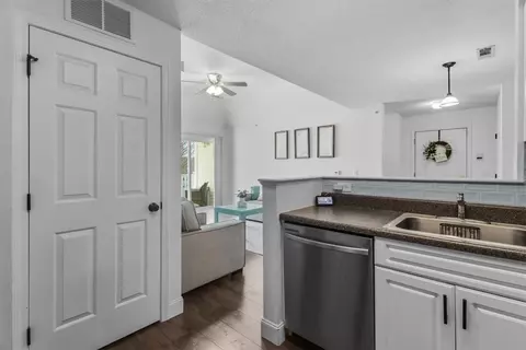 78 Mill St #302, Woonsocket, RI 02895 photo 11