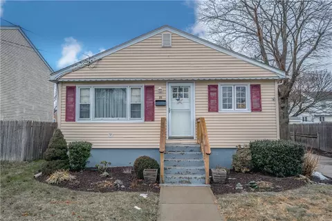 35 Charles St, East Providence, RI 02914