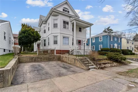87 Blaisdell Ave #3, Pawtucket, RI 02860
