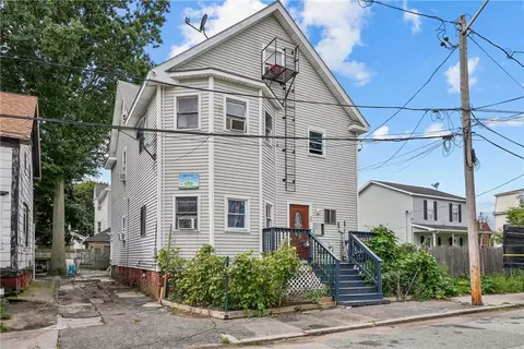 20 Saint James St, Providence, RI 02907