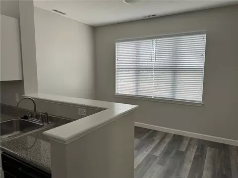 98 Mill St #202, Woonsocket, RI 02895 photo 10