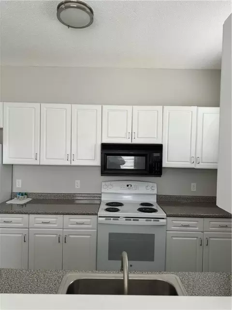 98 Mill St #202, Woonsocket, RI 02895 photo 6