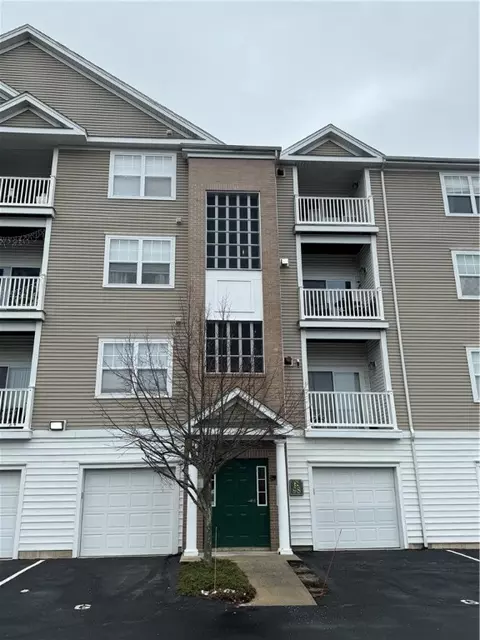 98 Mill St #202, Woonsocket, RI 02895