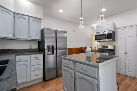 534 Diamond Hill Rd, Woonsocket, RI 02895 photo 15