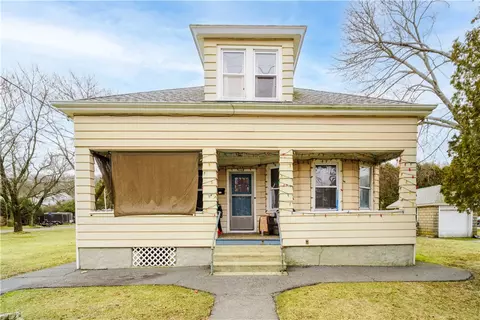 448 George Waterman Rd, Johnston, RI 02919