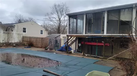 101 Oberlin Dr, Warwick, RI 02886 photo 8
