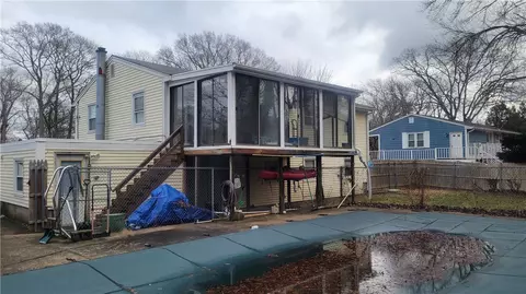 101 Oberlin Dr, Warwick, RI 02886 photo 4