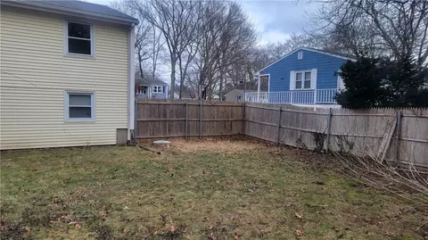 101 Oberlin Dr, Warwick, RI 02886 photo 7
