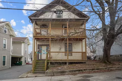 22 Grove St, Woonsocket, RI 02895