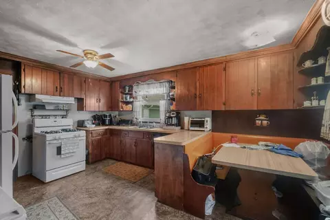 22 Grove St, Woonsocket, RI 02895 photo 19