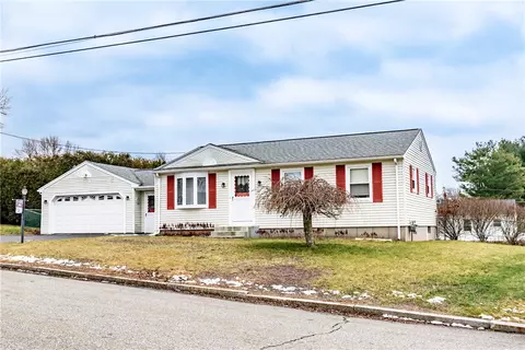 57 Woodhaven Rd, Woonsocket, RI 02895