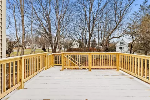 Exterior - 60 Stephanie Ct, Warwick, RI 02889 photo 4 of 11