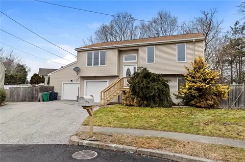 Exterior - 60 Stephanie Ct, Warwick, RI 02889 photo 10 of 11