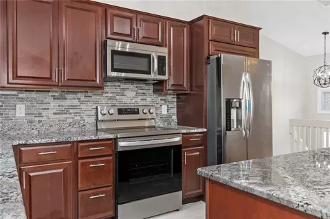 Kitchen - 60 Stephanie Ct, Warwick, RI 02889 photo 7 of 7