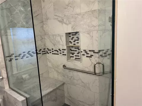 Bath - 167 Lancaster Ave, Warwick, RI 02886 photo 3 of 3