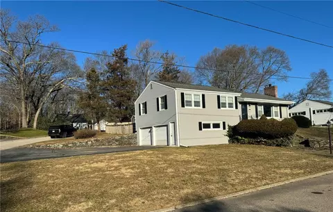 Exterior - 167 Lancaster Ave, Warwick, RI 02886 photo 4 of 10