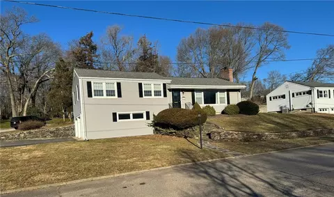 167 Lancaster Ave, Warwick, RI 02886