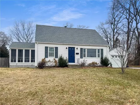 65 Eugene St, East Greenwich, RI 02818