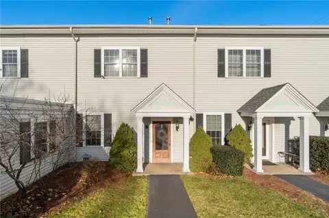 200 Cato St #5, Woonsocket, RI 02895 photo 4