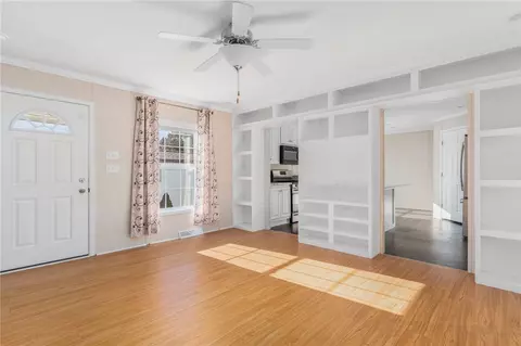 Living - 73 Wright Way, Coventry, RI 02816 photo 1 of 2