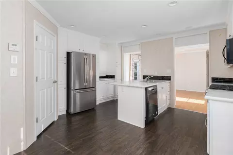 Kitchen - 73 Wright Way, Coventry, RI 02816 photo 2 of 5
