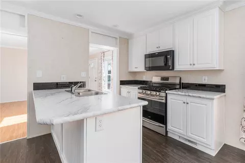 Kitchen - 73 Wright Way, Coventry, RI 02816 photo 4 of 5