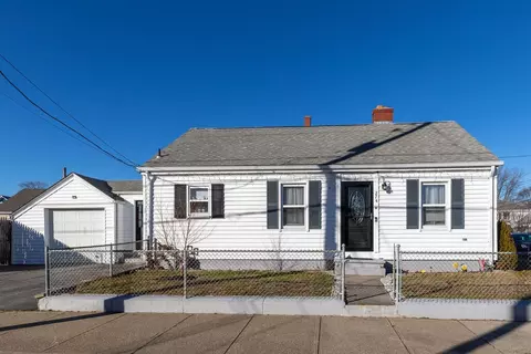 274 Vine St, Pawtucket, RI 02861