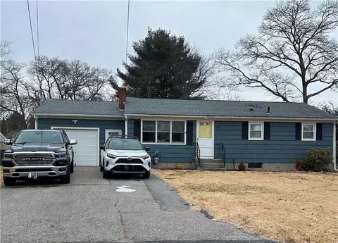 47 Killey Ave, Warwick, RI 02889