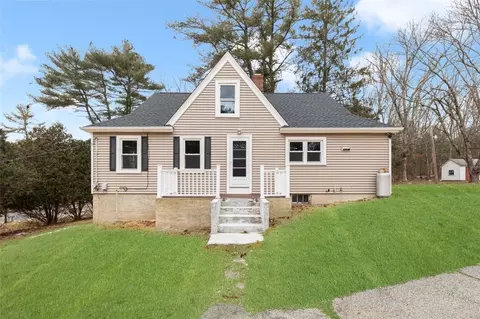 Exterior - 1883 Flat River Rd, Coventry, RI 02816 photo 1 of 7