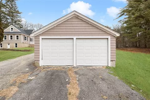 Exterior - 1883 Flat River Rd, Coventry, RI 02816 photo 6 of 7