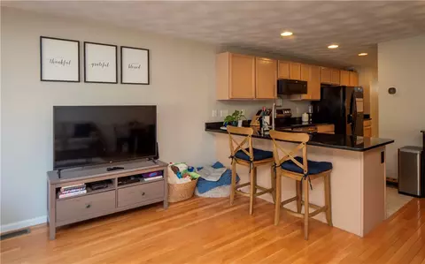 450 Providence St #44, West Warwick, RI 02893