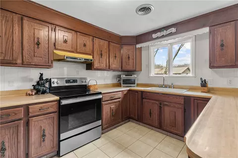 Kitchen - 140 Ray Ave, Woonsocket, RI 02895 photo 2 of 5