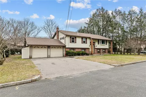 Exterior - 140 Ray Ave, Woonsocket, RI 02895 photo 8 of 13