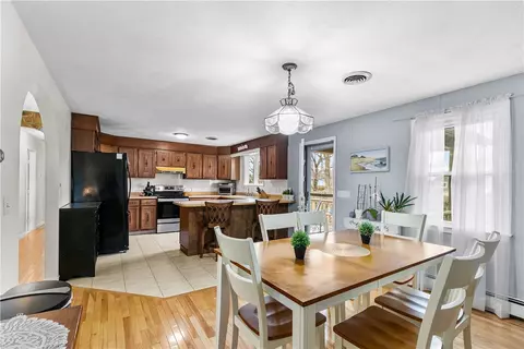 Dining - 140 Ray Ave, Woonsocket, RI 02895 photo 3 of 3