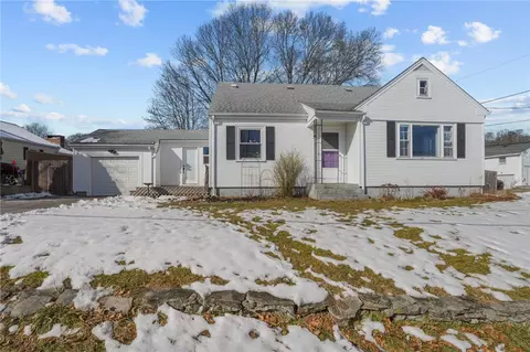 420 Minerva Ave, Cumberland, RI 02864