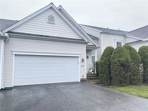 275 Rolling Hill Rd #275, Portsmouth, RI 02871